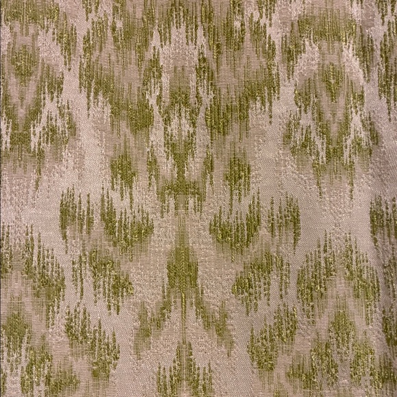 Ann Taylor Green and Cream Damask Patterned Skirt - Picture 2 of 10